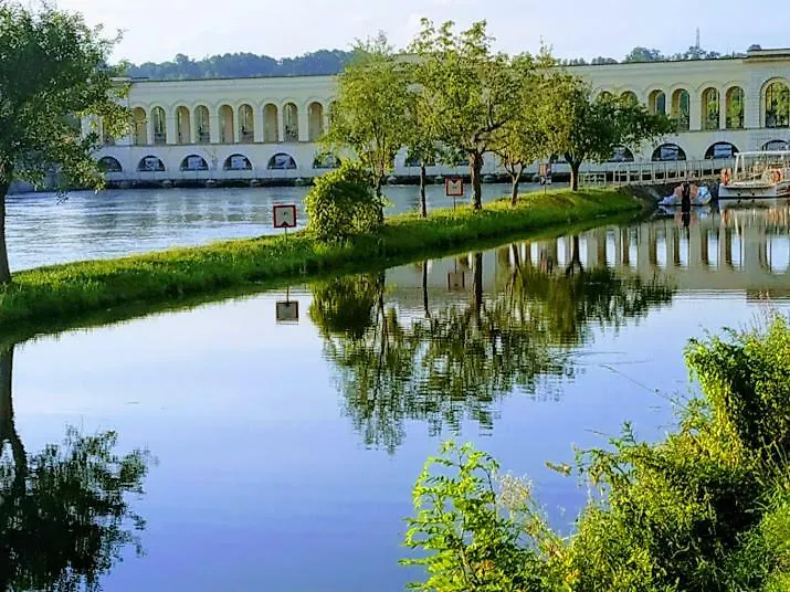 Сasa de vacaciones La Maison Blanche Somma Lombardo