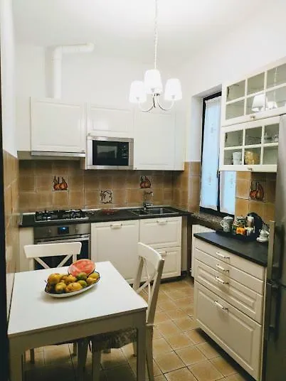 La Maison Blanche Somma Lombardo 0*,